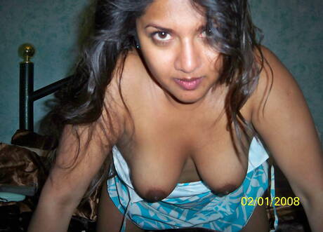 Fuck My Indian GF offers a free xxx photo gallery with Indian Babe in sex scene with boy