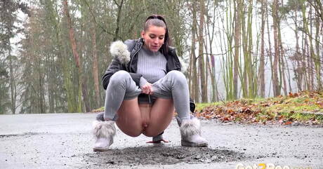 Got 2 Pee are excited to present you with a picture gallery showcasing Victoria Daniels in piss lover porn